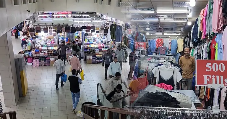 কুয়েতের ঈদ বাজারে মন্দা